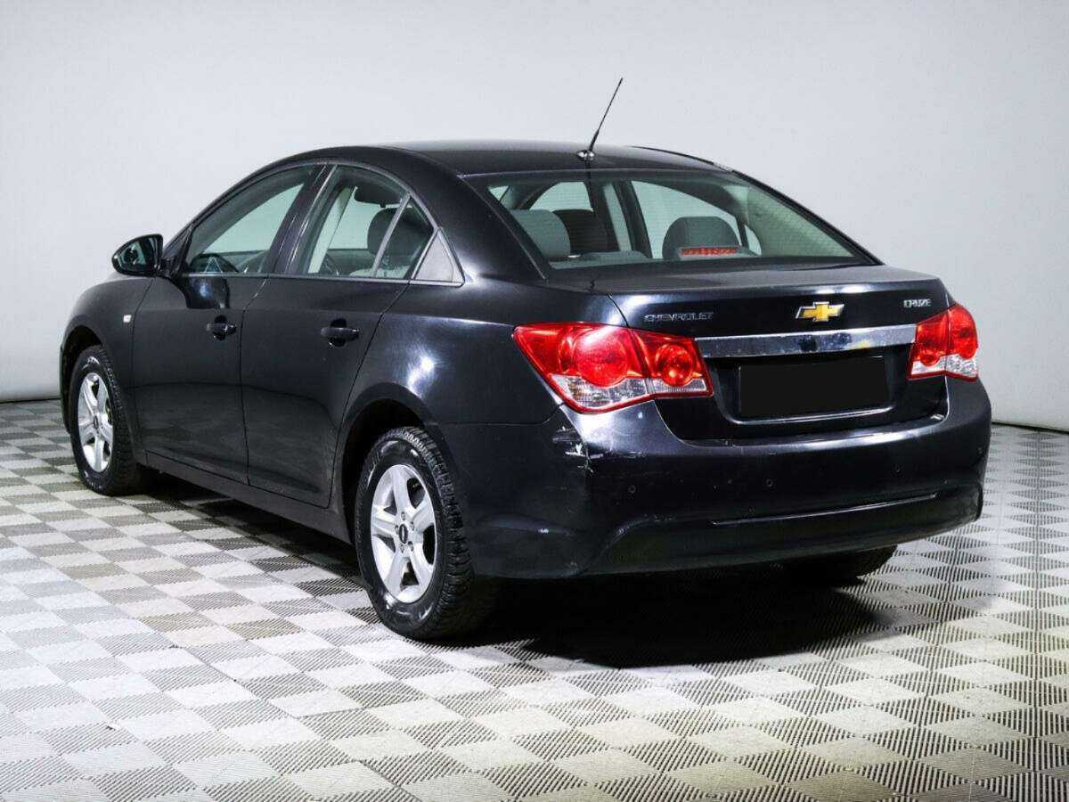 Купить Chevrolet Cruze с пробегом. Фото: #4