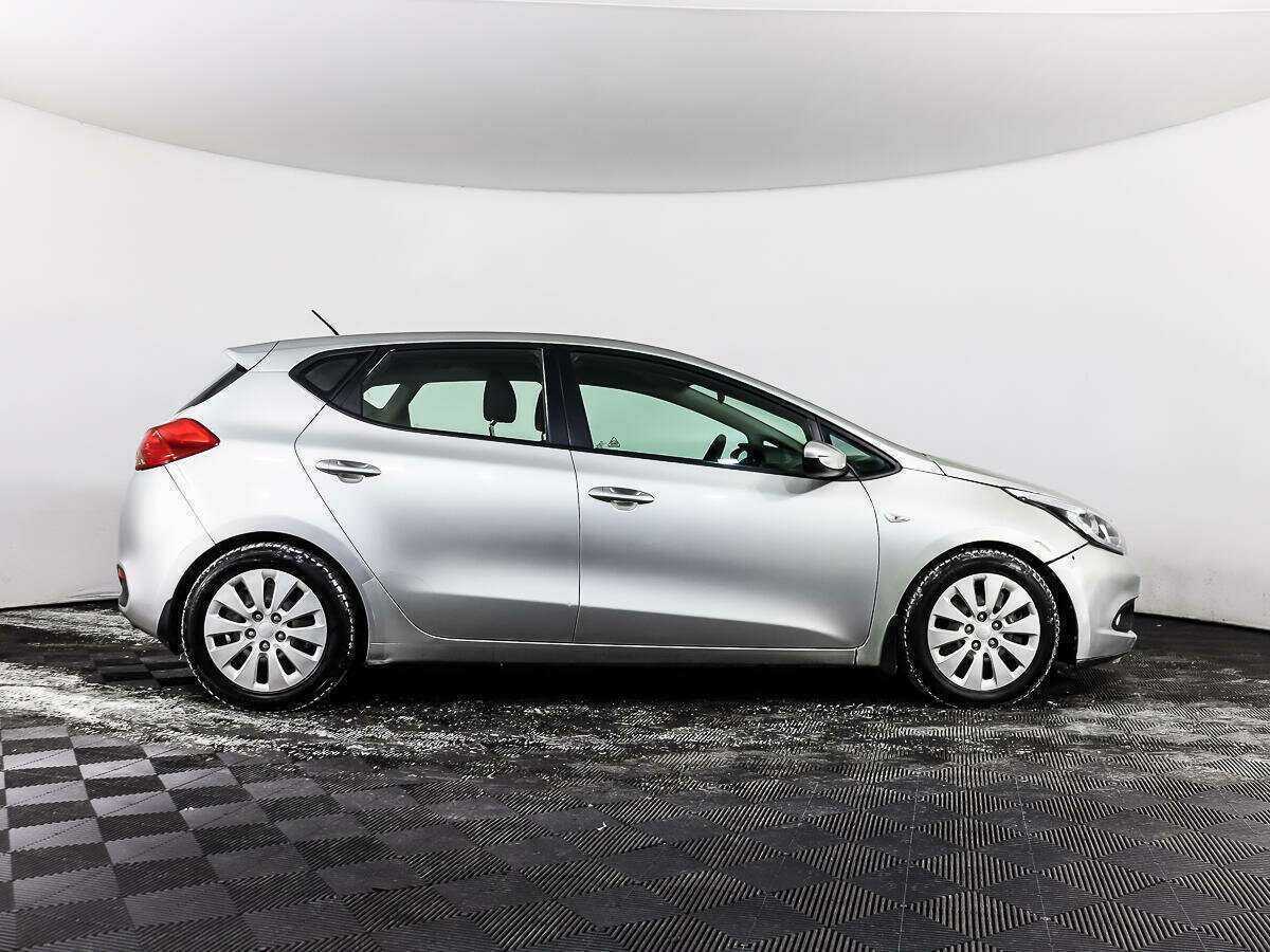 Купить Kia Ceed с пробегом. Фото: #3