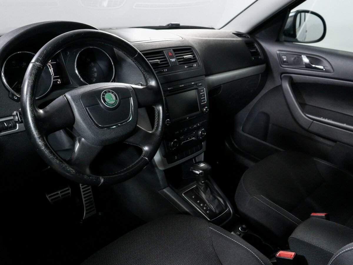 Купить Skoda Yeti с пробегом. Фото: #13