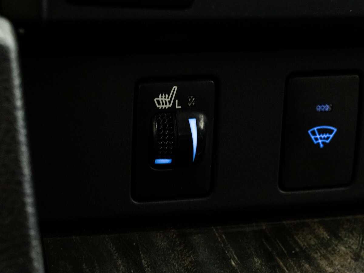 Купить Toyota Camry с пробегом. Фото: #17