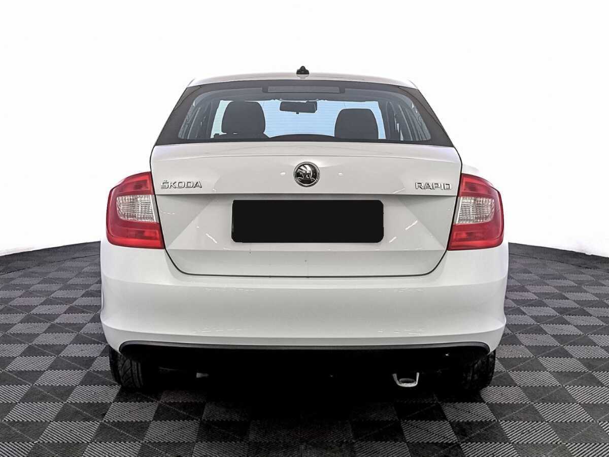 Купить Skoda Rapid с пробегом. Фото: #5