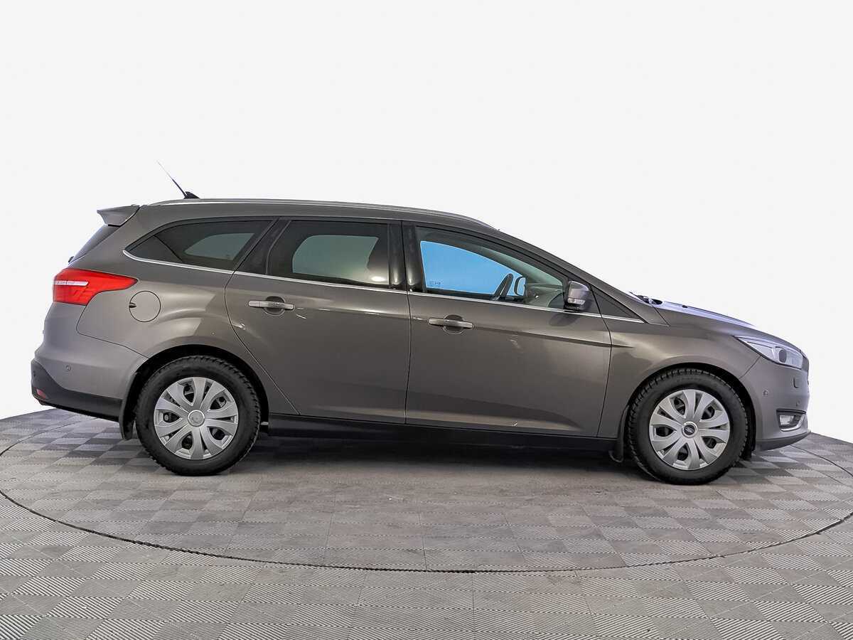 Купить Ford Focus с пробегом. Фото: #3