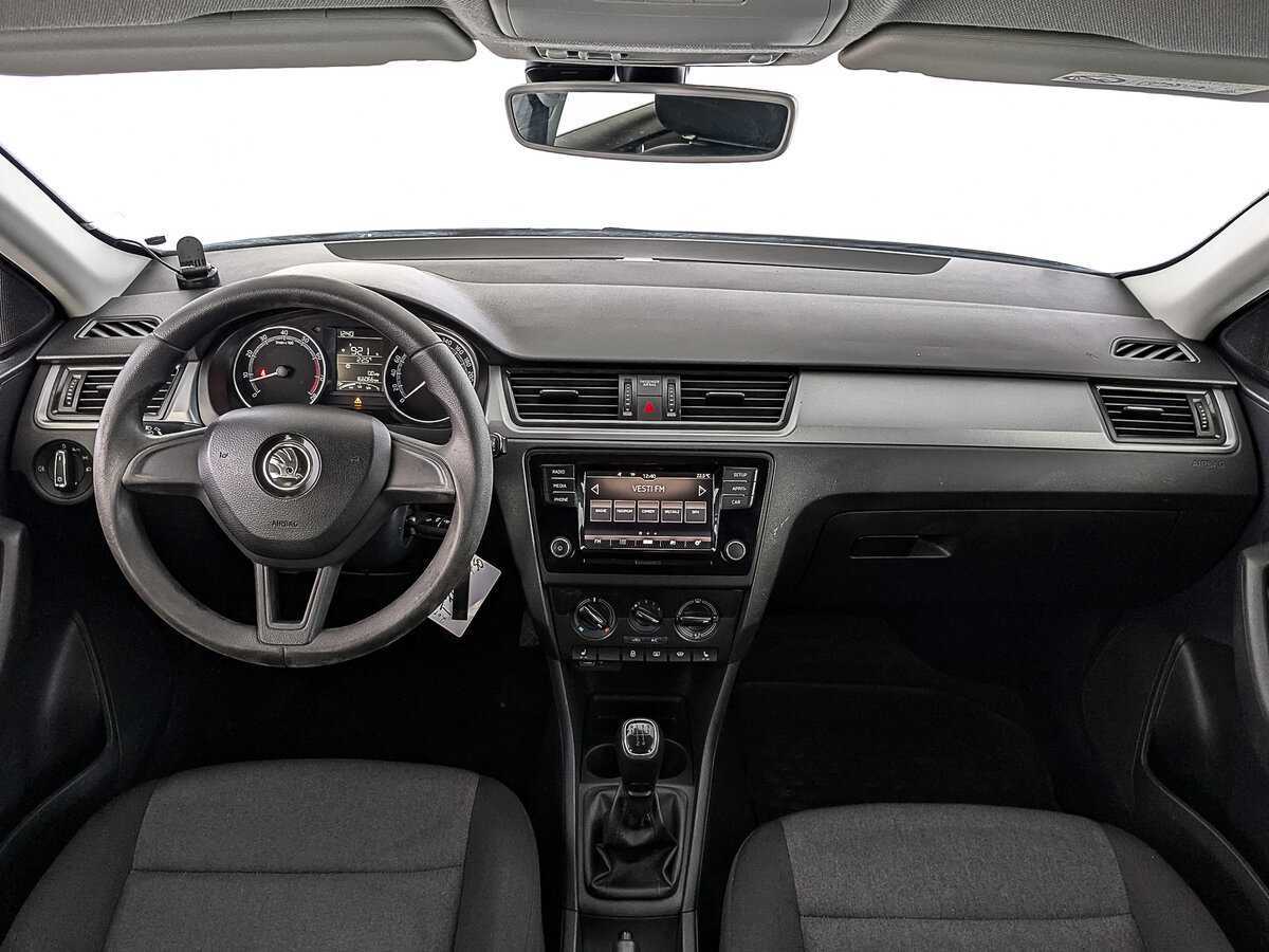 Купить Skoda Rapid с пробегом. Фото: #13