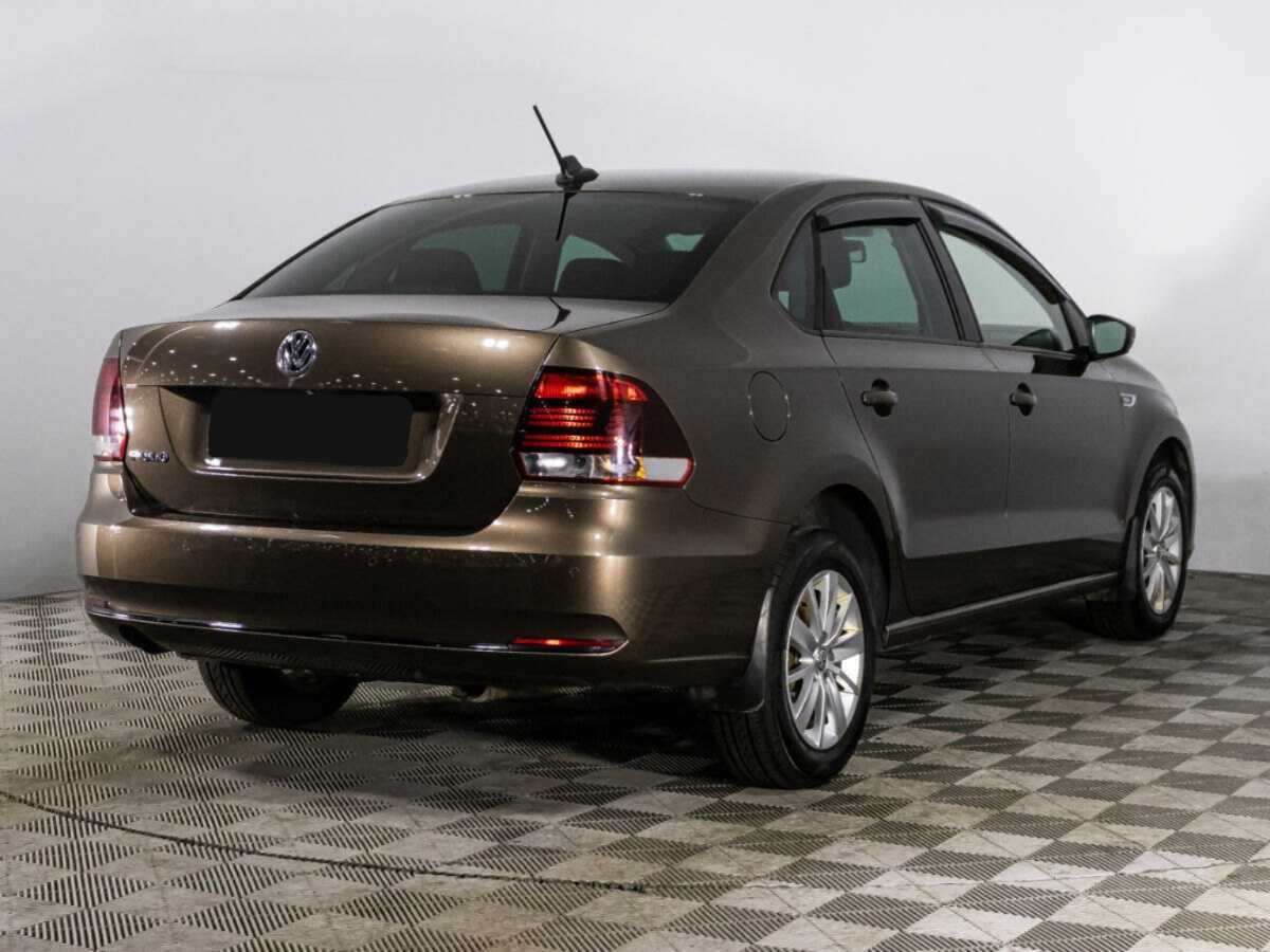 Купить Volkswagen Polo с пробегом. Фото: #4