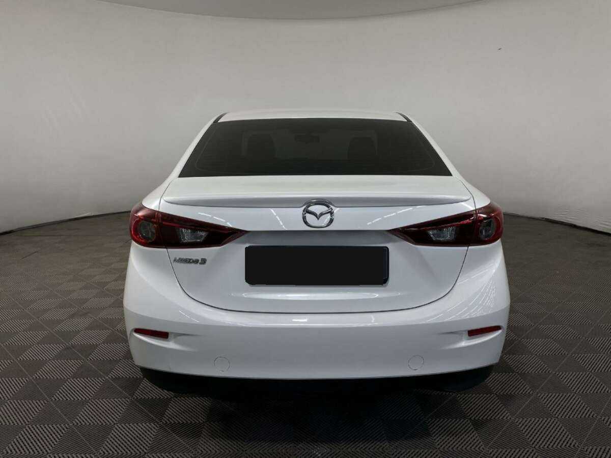 Купить Mazda 3 с пробегом. Фото: #2