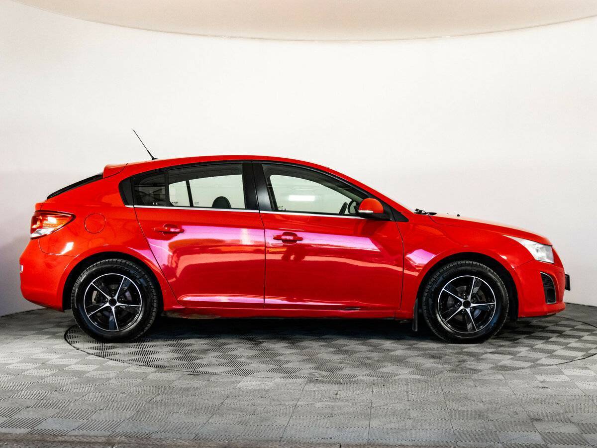 Купить Chevrolet Cruze с пробегом. Фото: #3