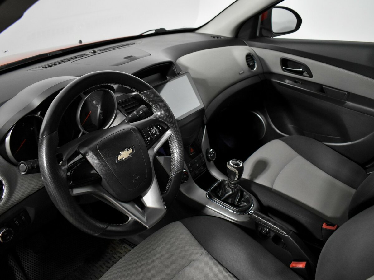 Купить Chevrolet Cruze с пробегом. Фото: #8