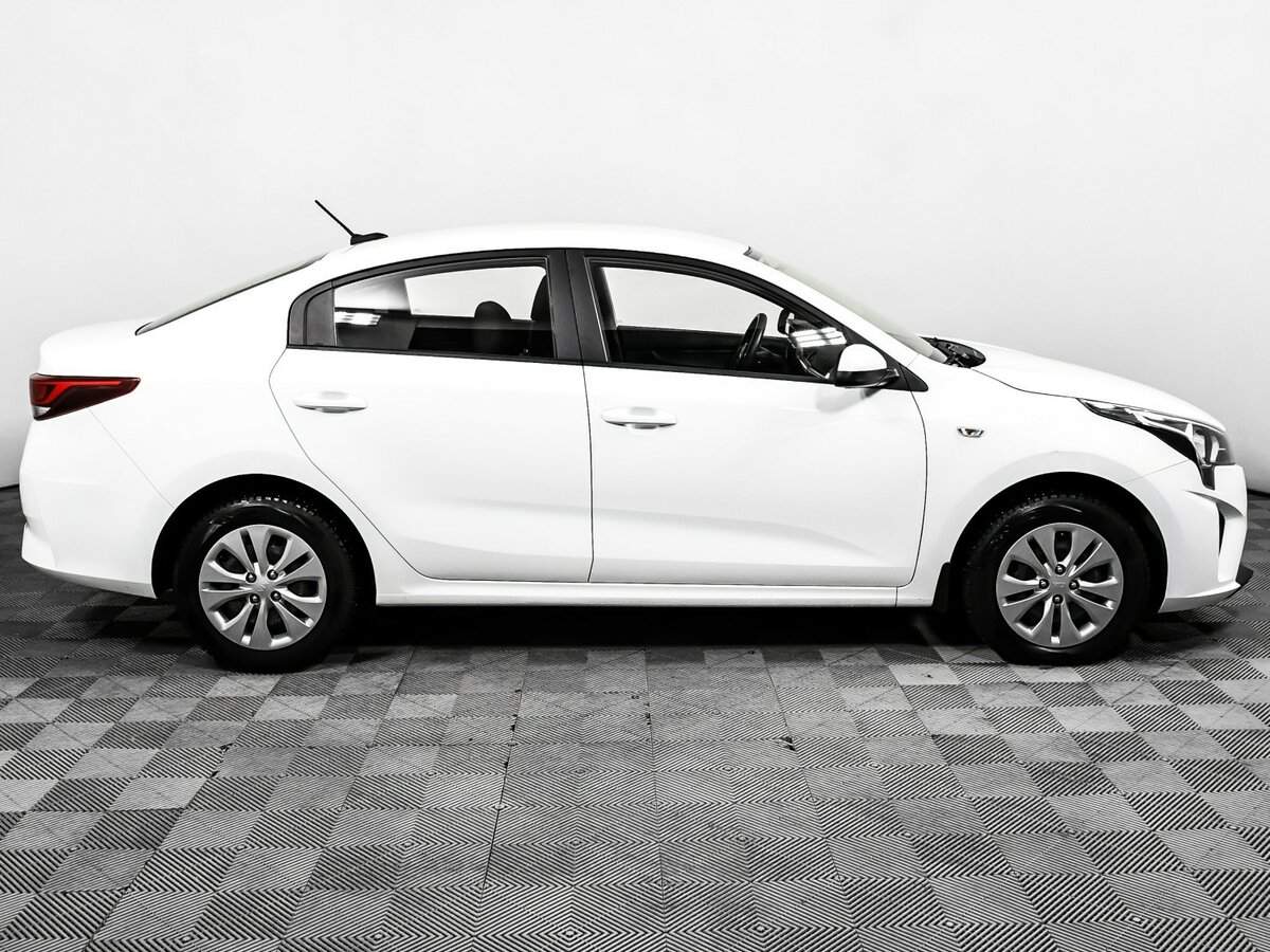 Купить Kia Rio с пробегом. Фото: #3