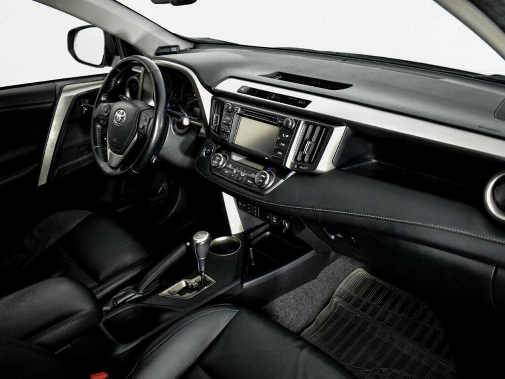 Купить Toyota RAV4 с пробегом. Фото: #11