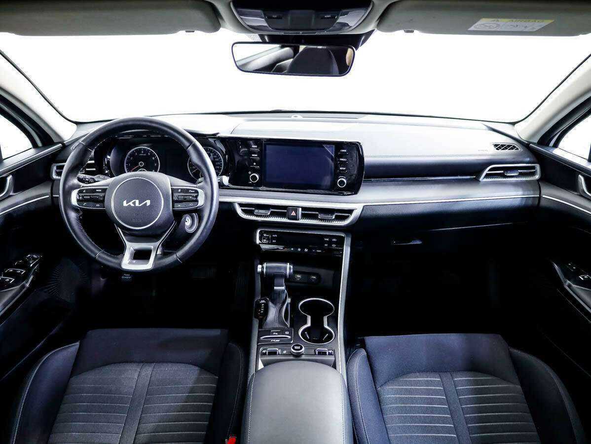 Купить Kia K5 с пробегом. Фото: #8