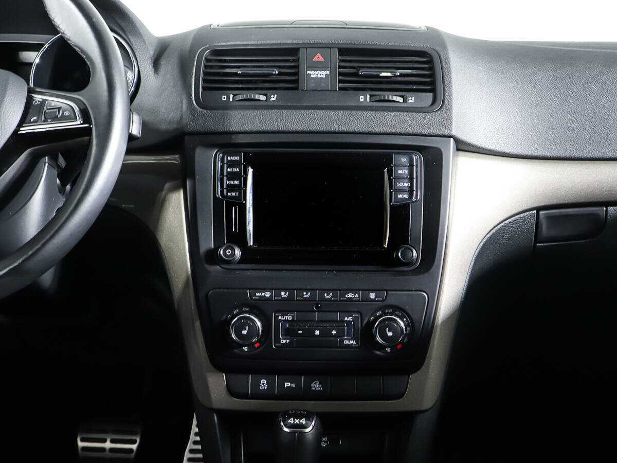 Купить Skoda Yeti с пробегом. Фото: #11