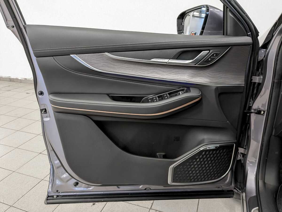 Купить EXEED LX с пробегом. Фото: #18