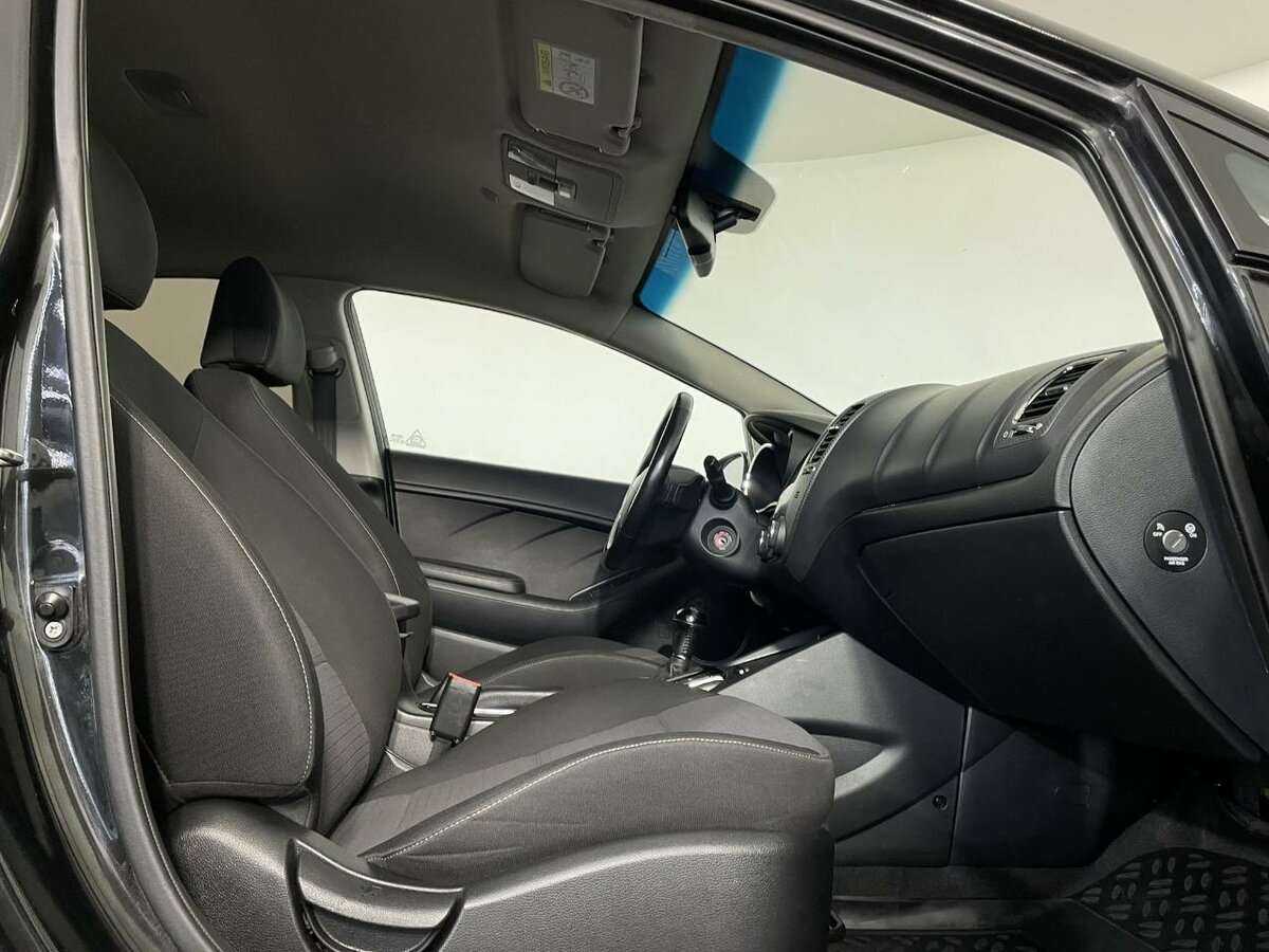 Купить Kia Cerato с пробегом. Фото: #12