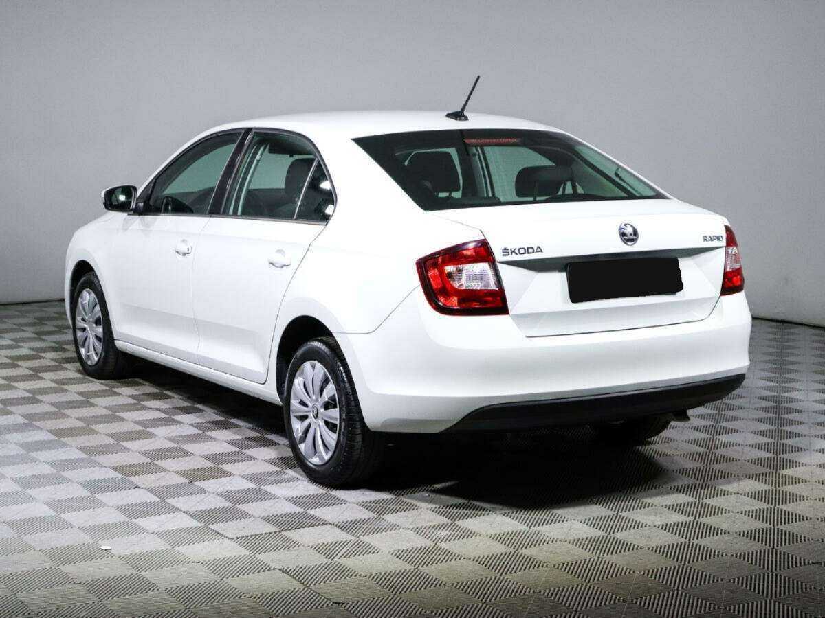 Купить Skoda Rapid с пробегом. Фото: #5