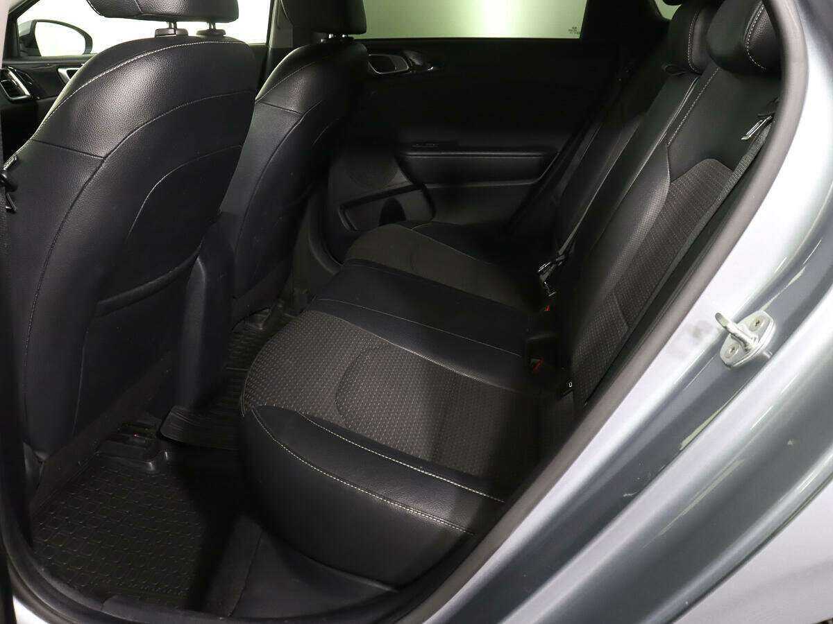 Купить Kia Ceed с пробегом. Фото: #5