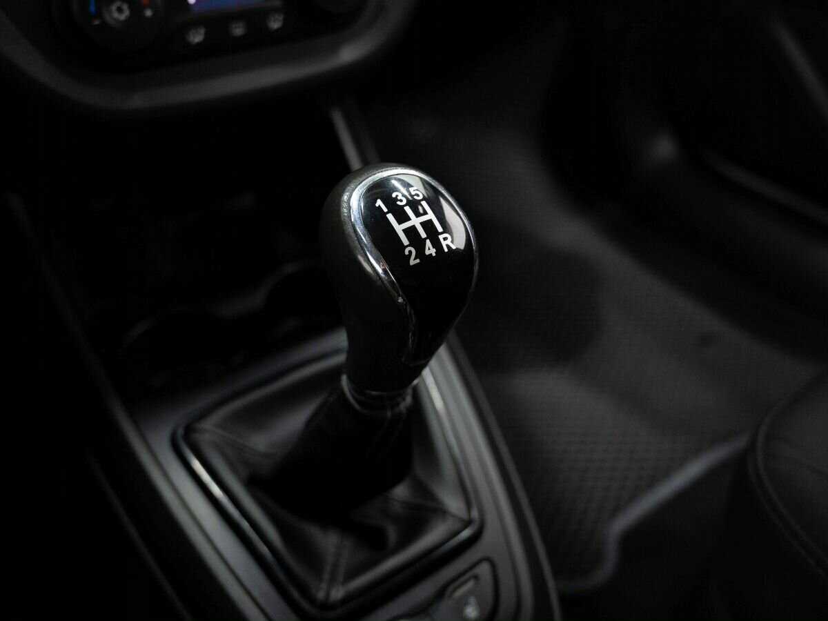 Купить Lada (ВАЗ) Vesta с пробегом. Фото: #21