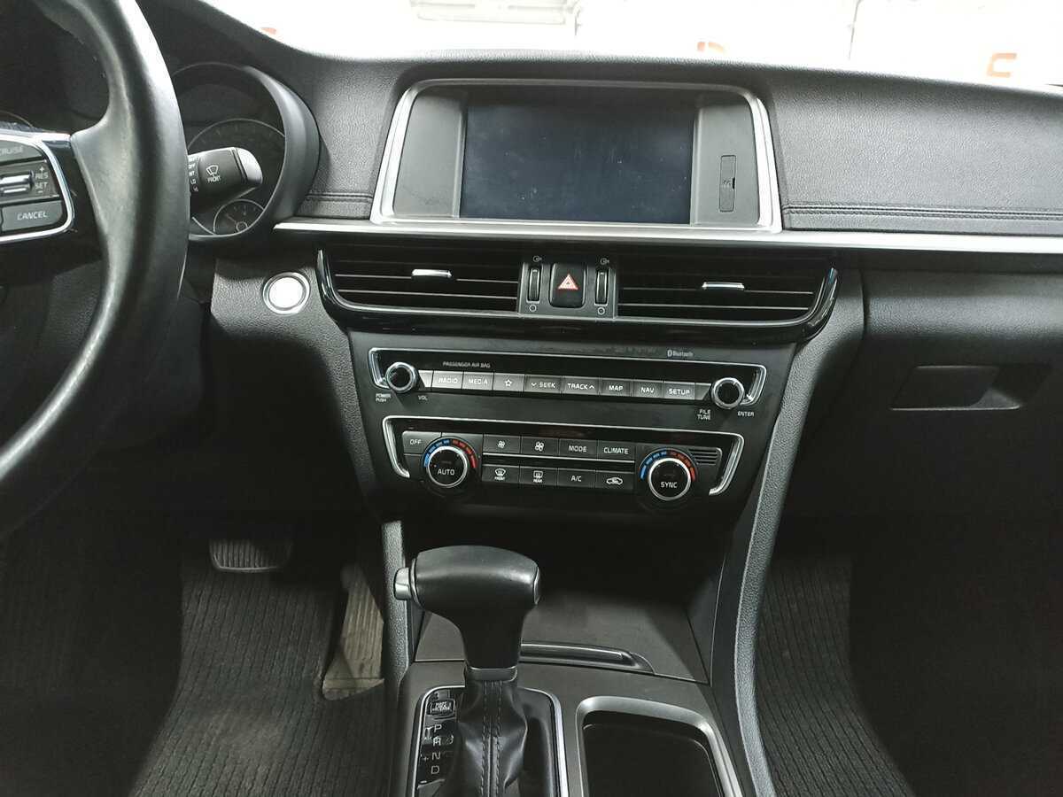 Купить Kia K5 с пробегом. Фото: #14