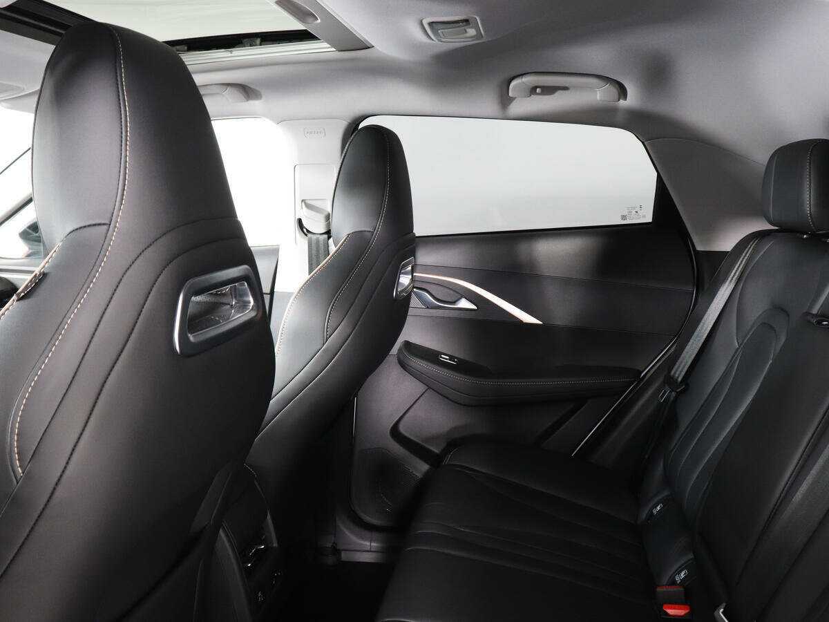 Купить OMODA C5 с пробегом. Фото: #12