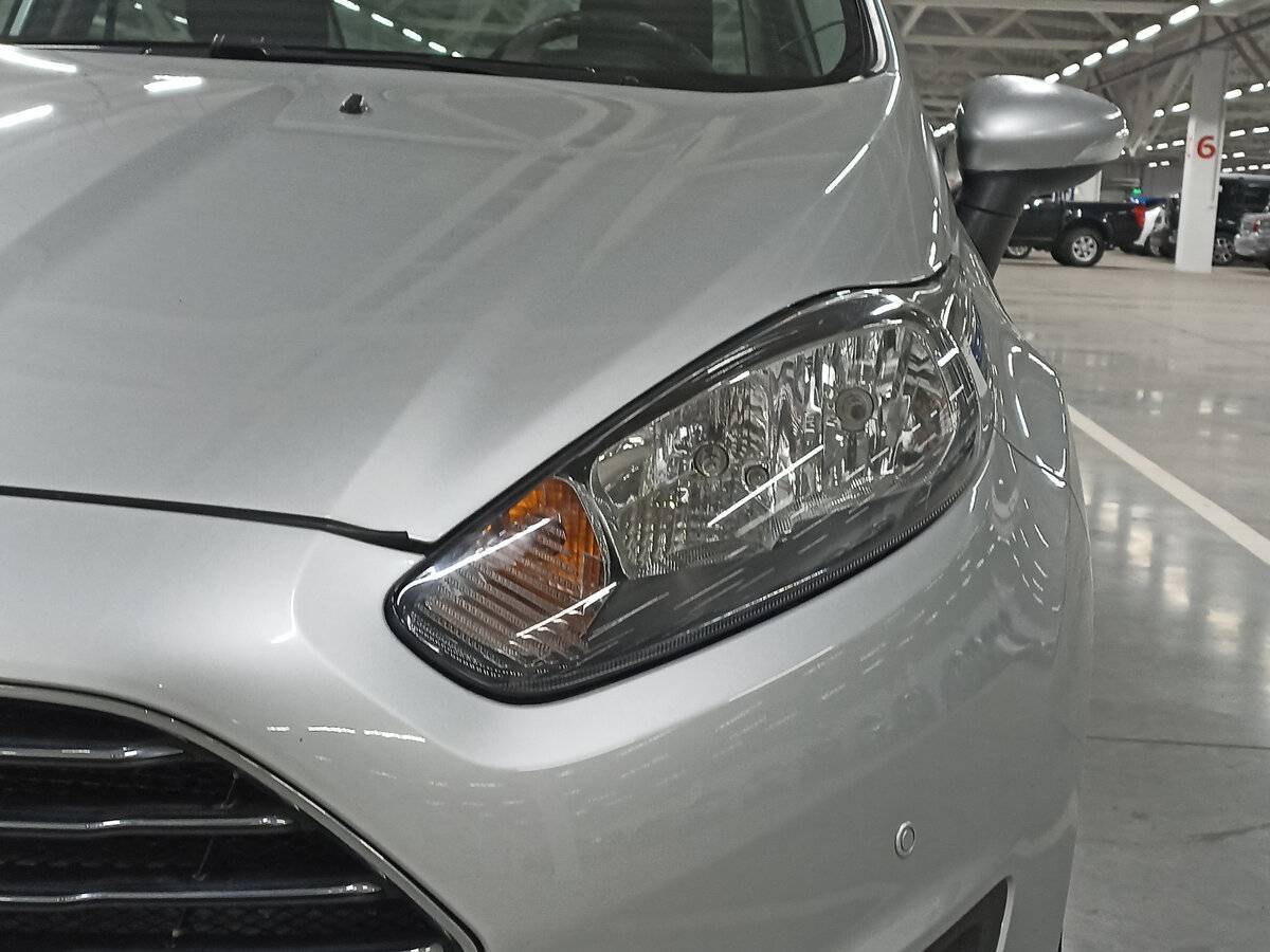 Купить Ford Fiesta с пробегом. Фото: #15