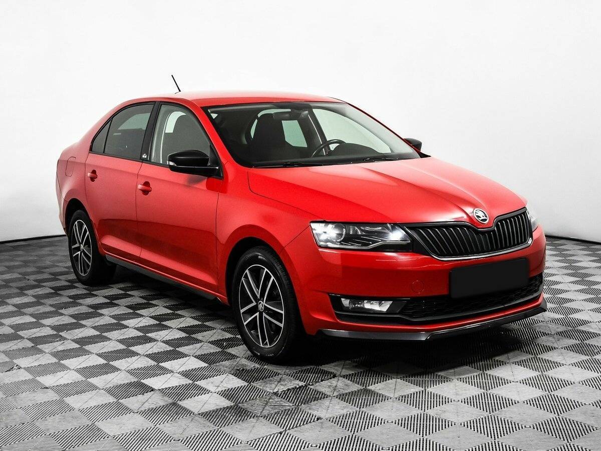 Купить Skoda Rapid с пробегом. Фото: #2