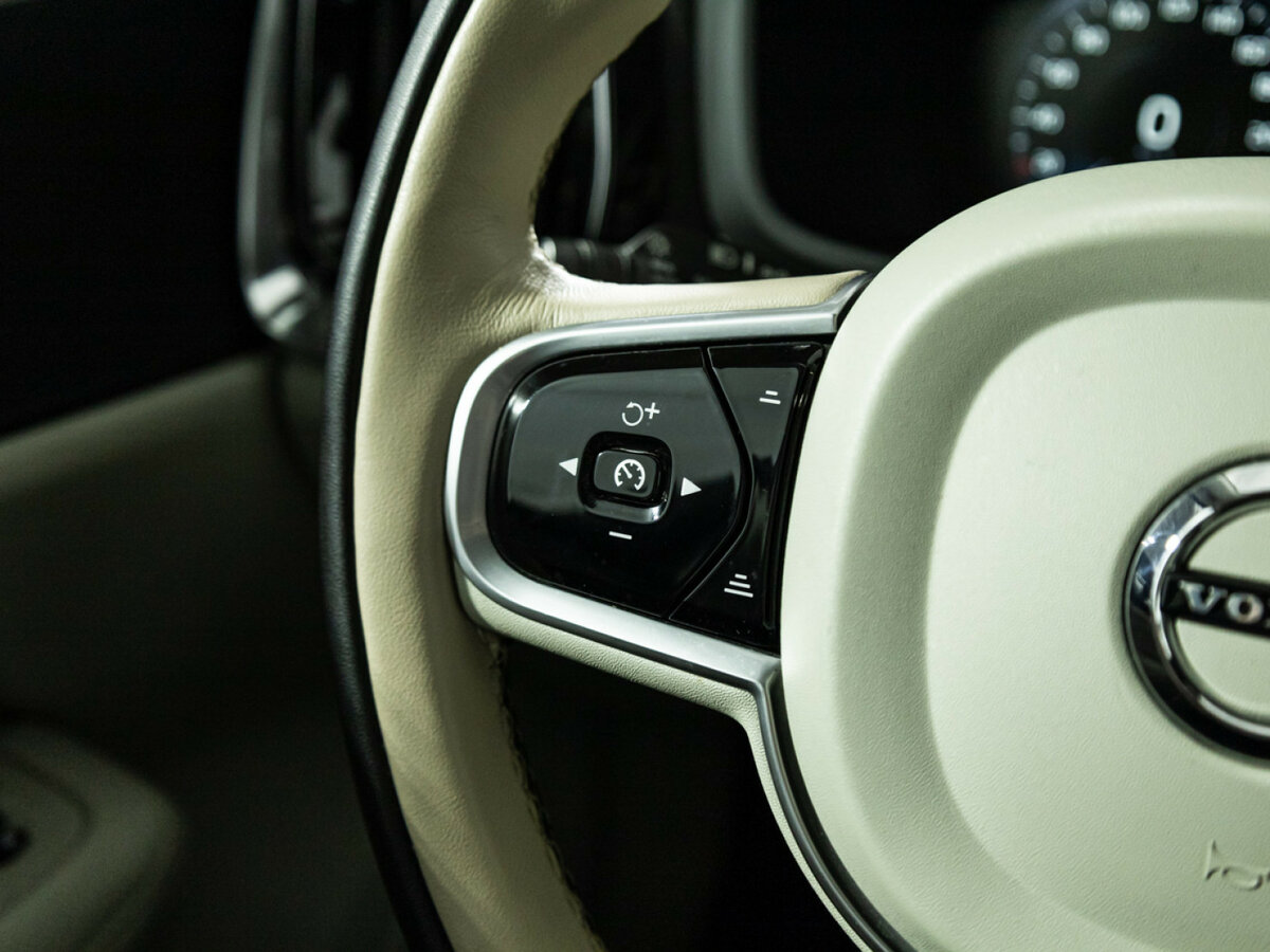 Купить Volvo V60 с пробегом. Фото: #20