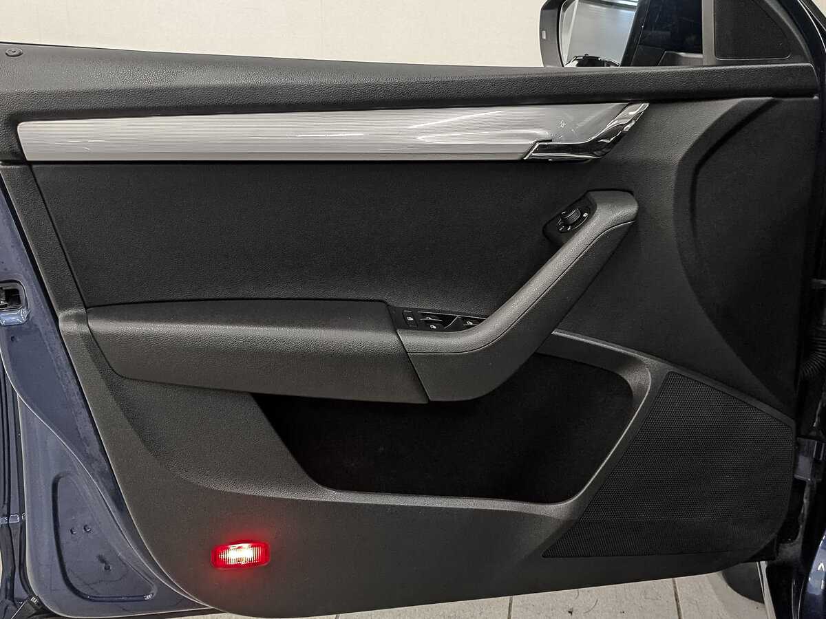 Купить Skoda Octavia с пробегом. Фото: #17