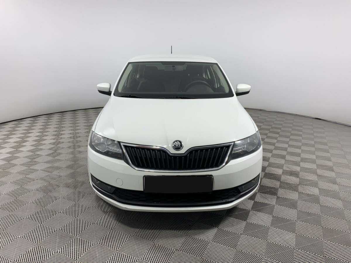 Купить Skoda Rapid с пробегом. Фото: #1