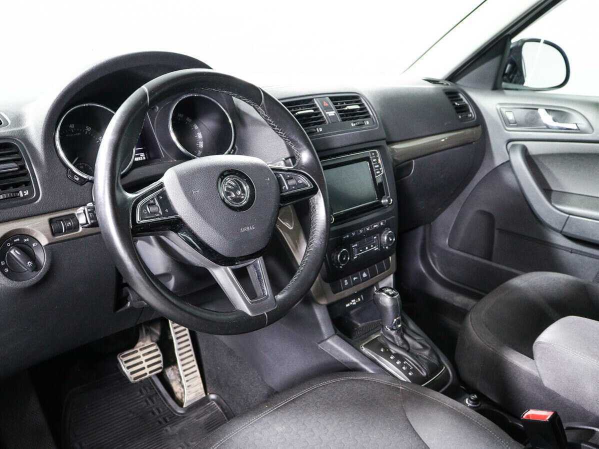 Купить Skoda Yeti с пробегом. Фото: #13