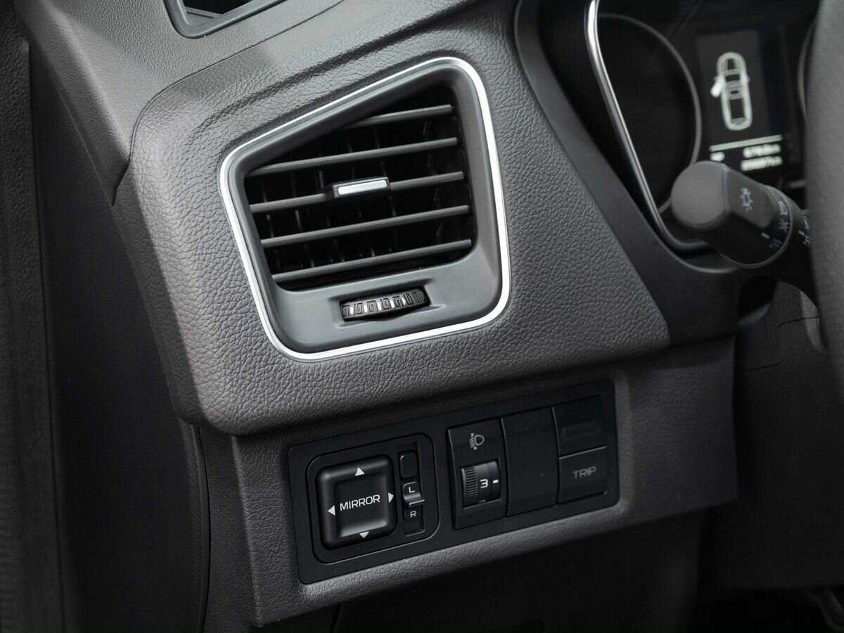 Купить Geely Emgrand X7 с пробегом. Фото: #17