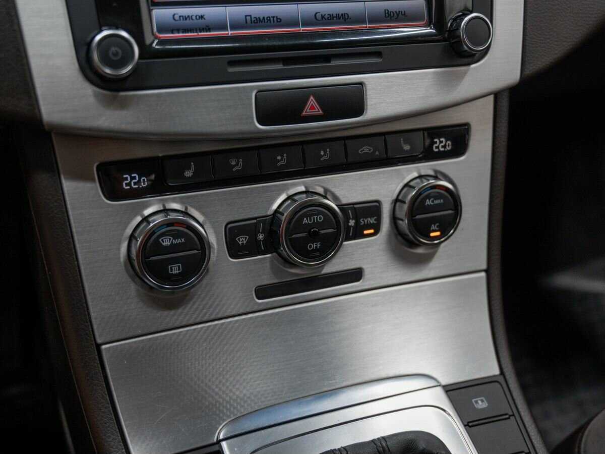 Купить Volkswagen Passat с пробегом. Фото: #18