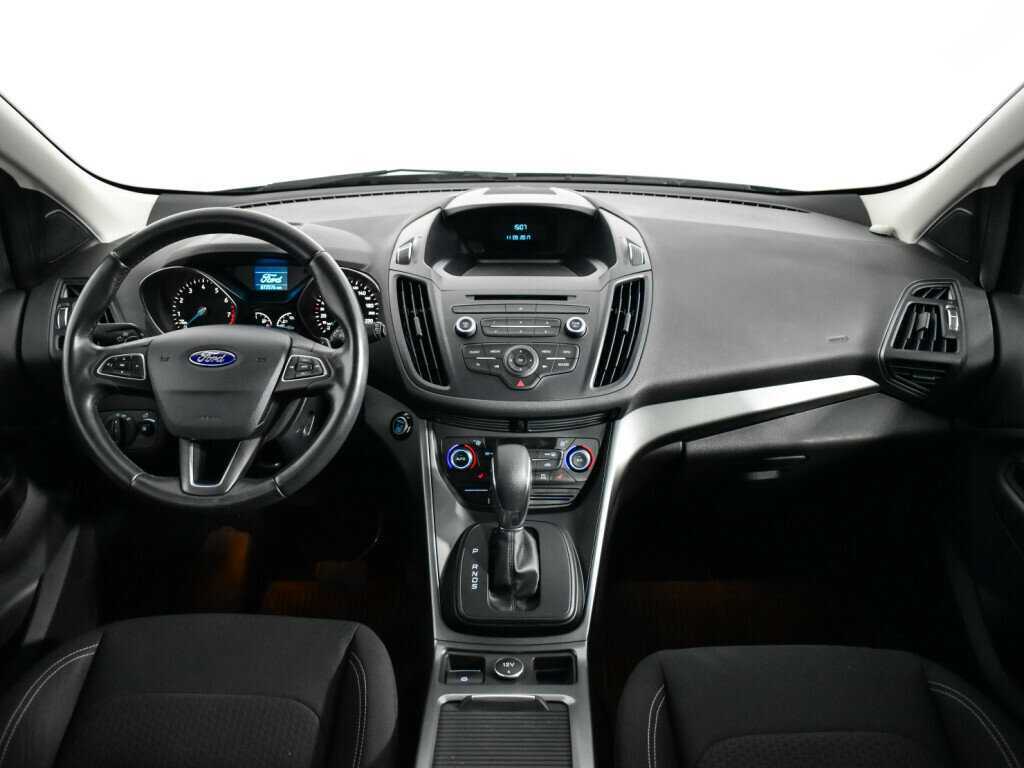 Купить Ford Kuga с пробегом. Фото: #11