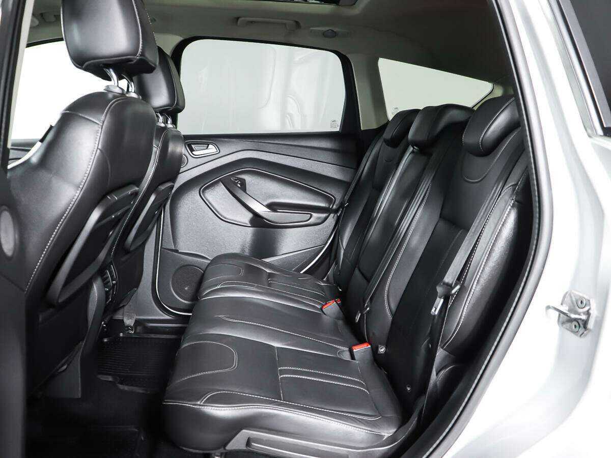 Купить Ford Kuga с пробегом. Фото: #10