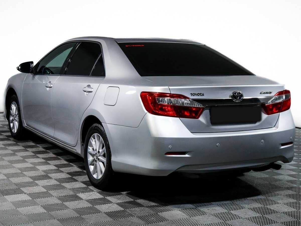 Купить Toyota Camry с пробегом. Фото: #6