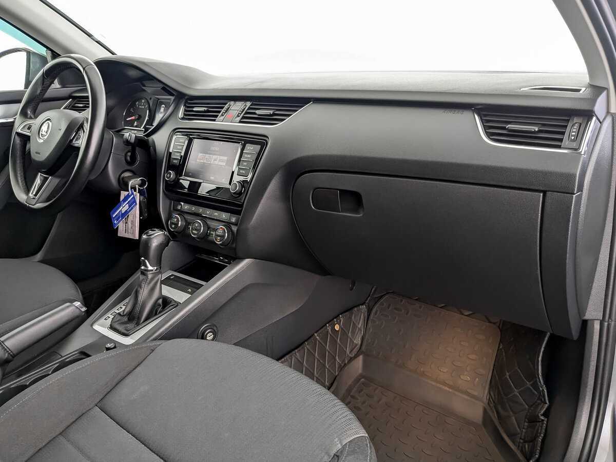 Купить Skoda Octavia с пробегом. Фото: #8
