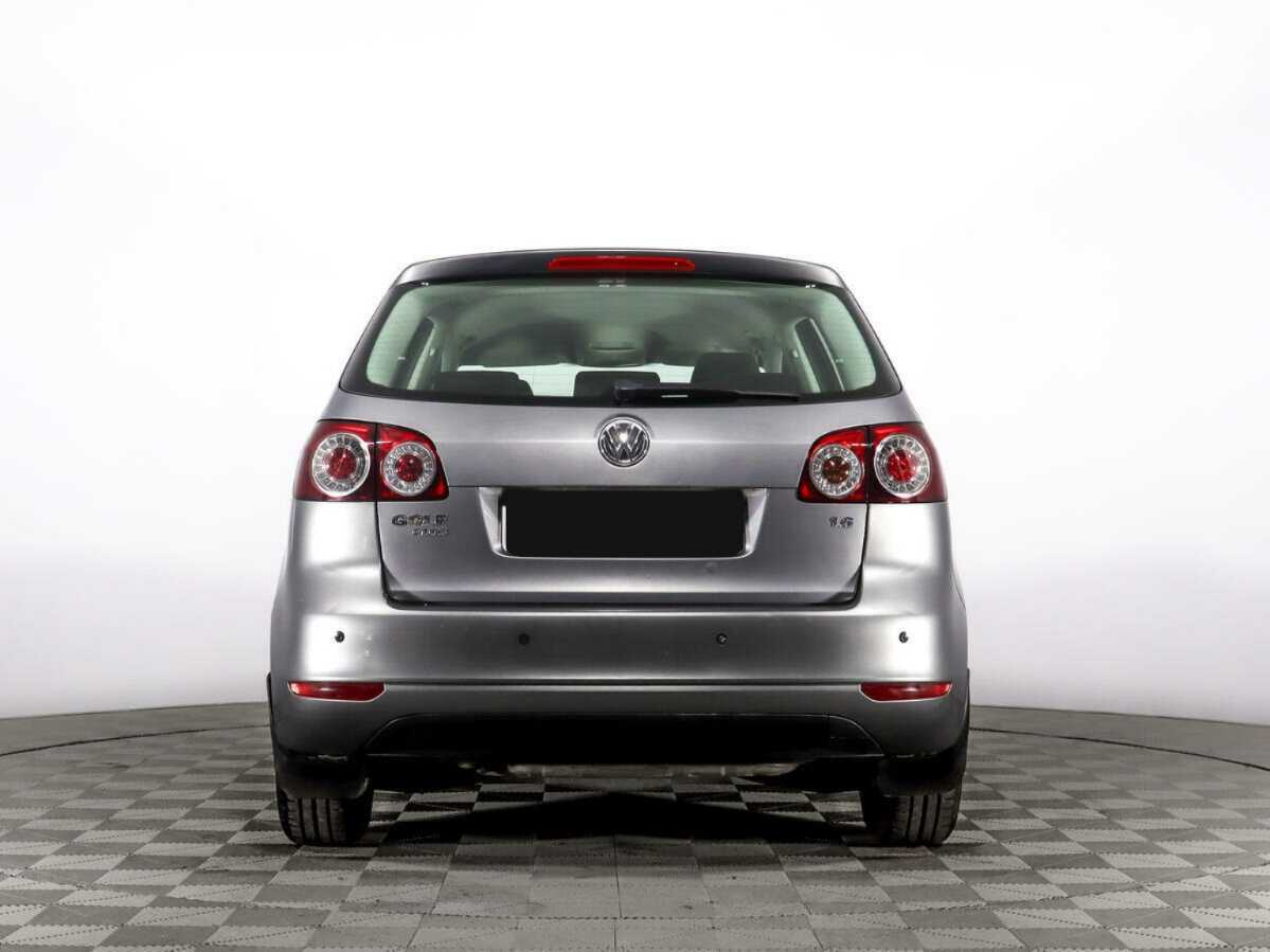 Купить Volkswagen Golf Plus с пробегом. Фото: #5