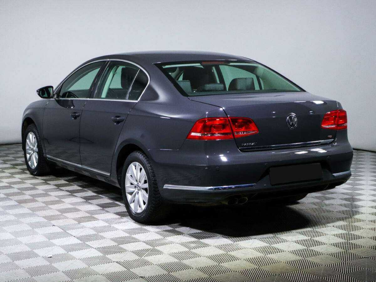 Купить Volkswagen Passat с пробегом. Фото: #5