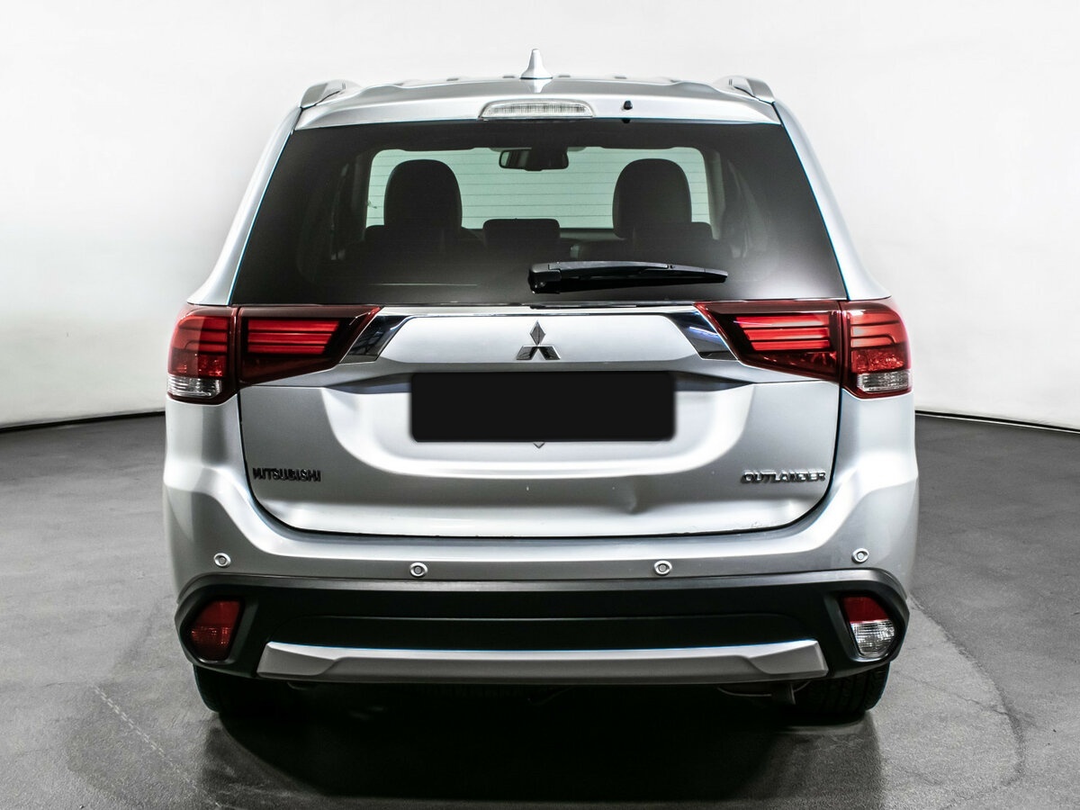Купить Mitsubishi Outlander с пробегом. Фото: #5