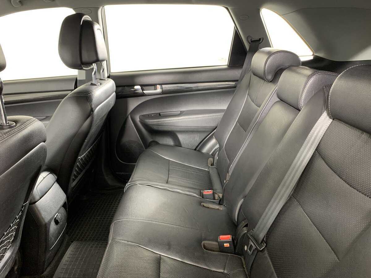 Купить Kia Sorento с пробегом. Фото: #18