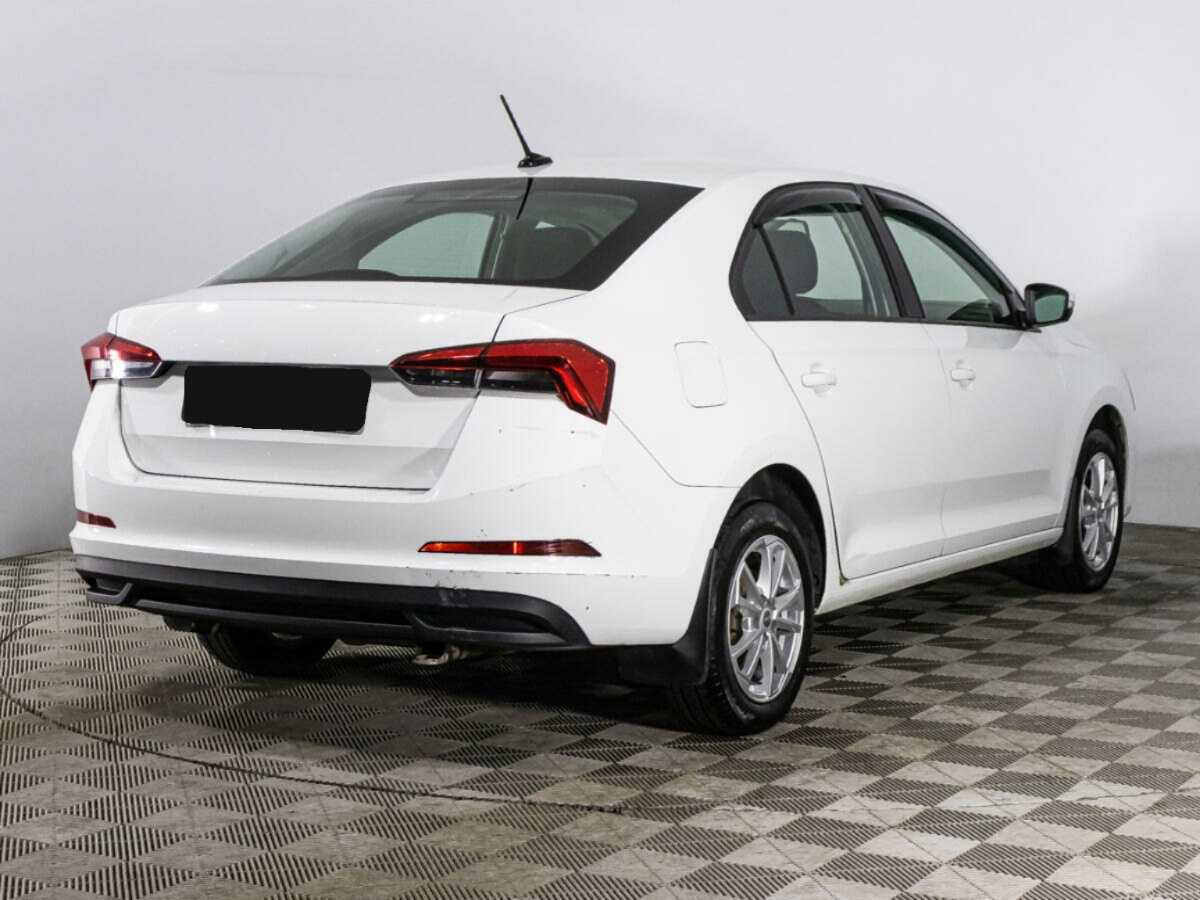 Купить Skoda Rapid с пробегом. Фото: #4