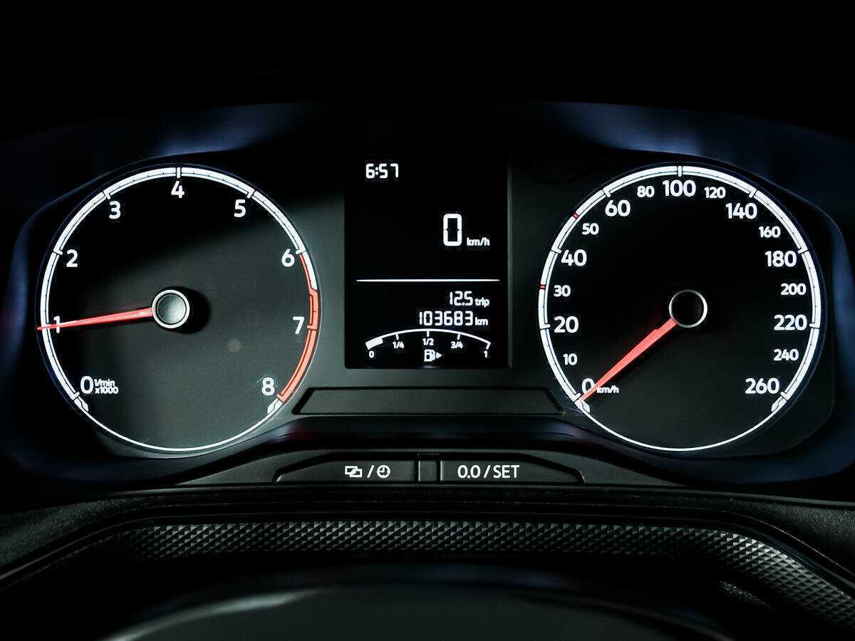 Купить Volkswagen Polo с пробегом. Фото: #9