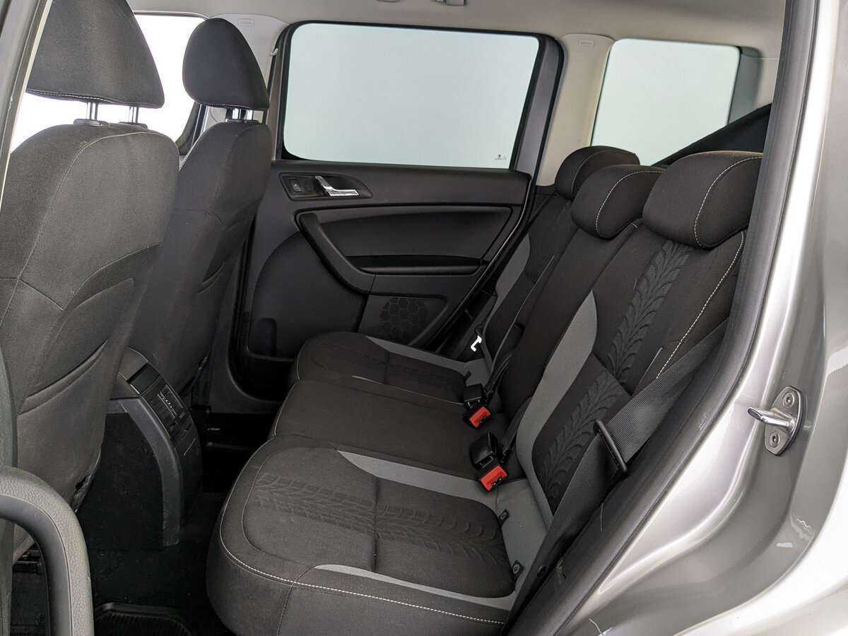 Купить Skoda Yeti с пробегом. Фото: #13