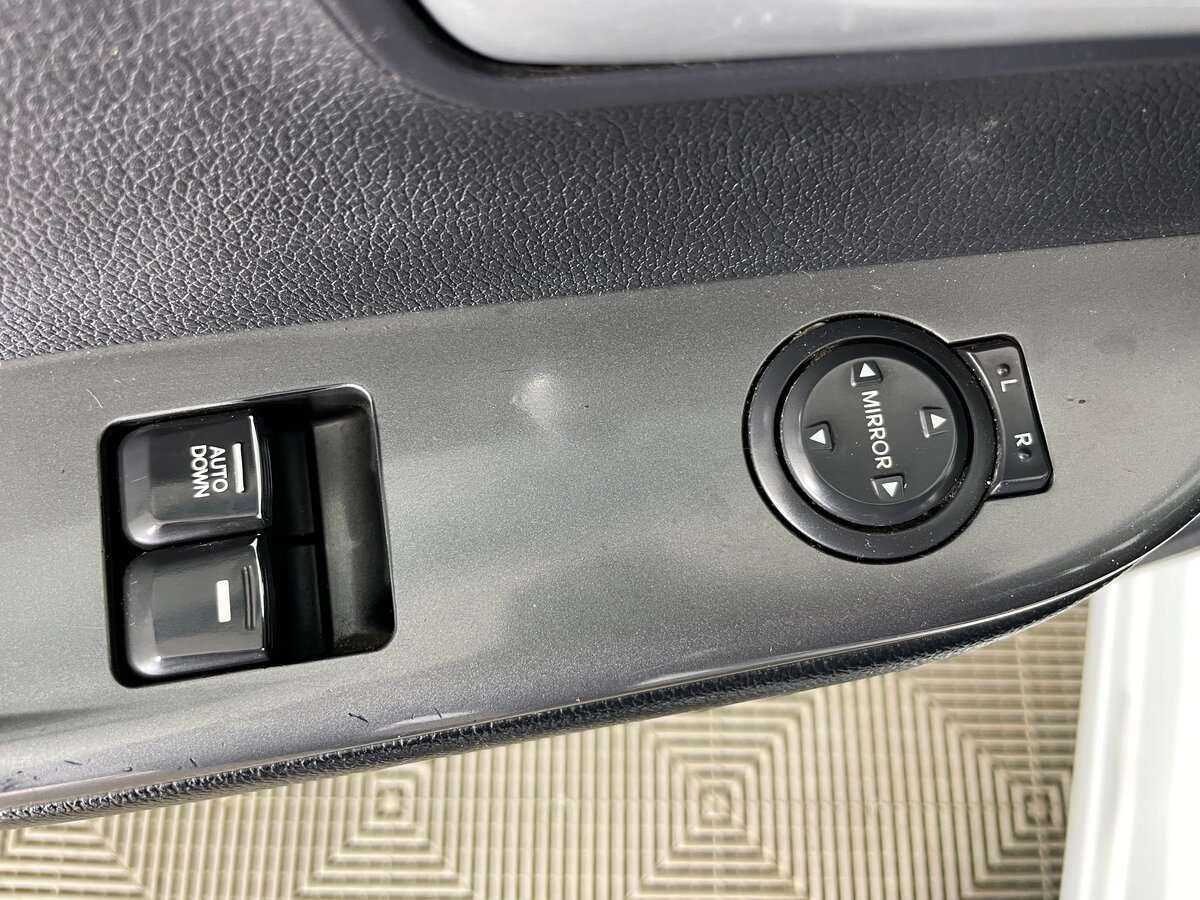 Купить Kia Rio с пробегом. Фото: #15