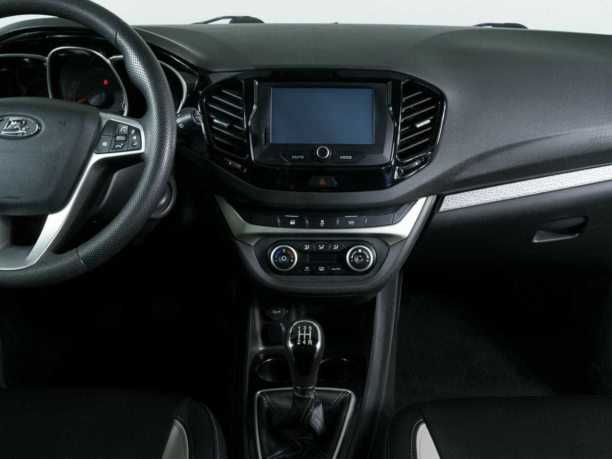 Купить Lada (ВАЗ) Vesta с пробегом. Фото: #9