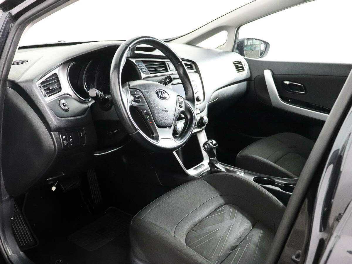 Купить Kia Ceed с пробегом. Фото: #6