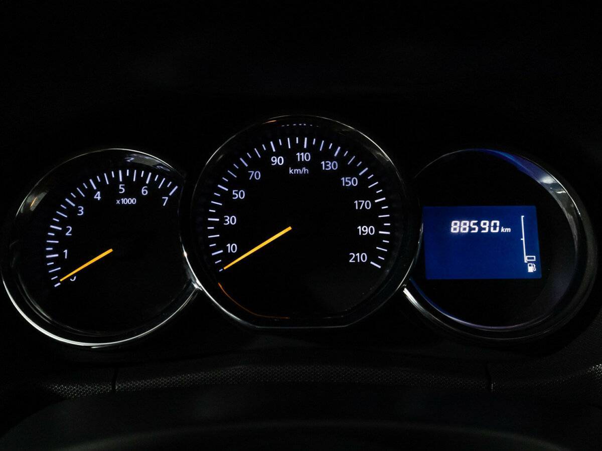 Купить Renault Duster с пробегом. Фото: #11