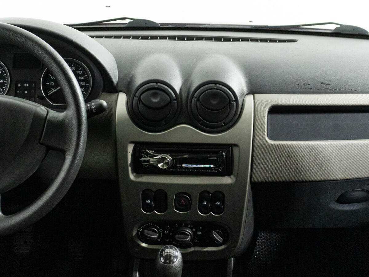 Купить Renault Sandero с пробегом. Фото: #13