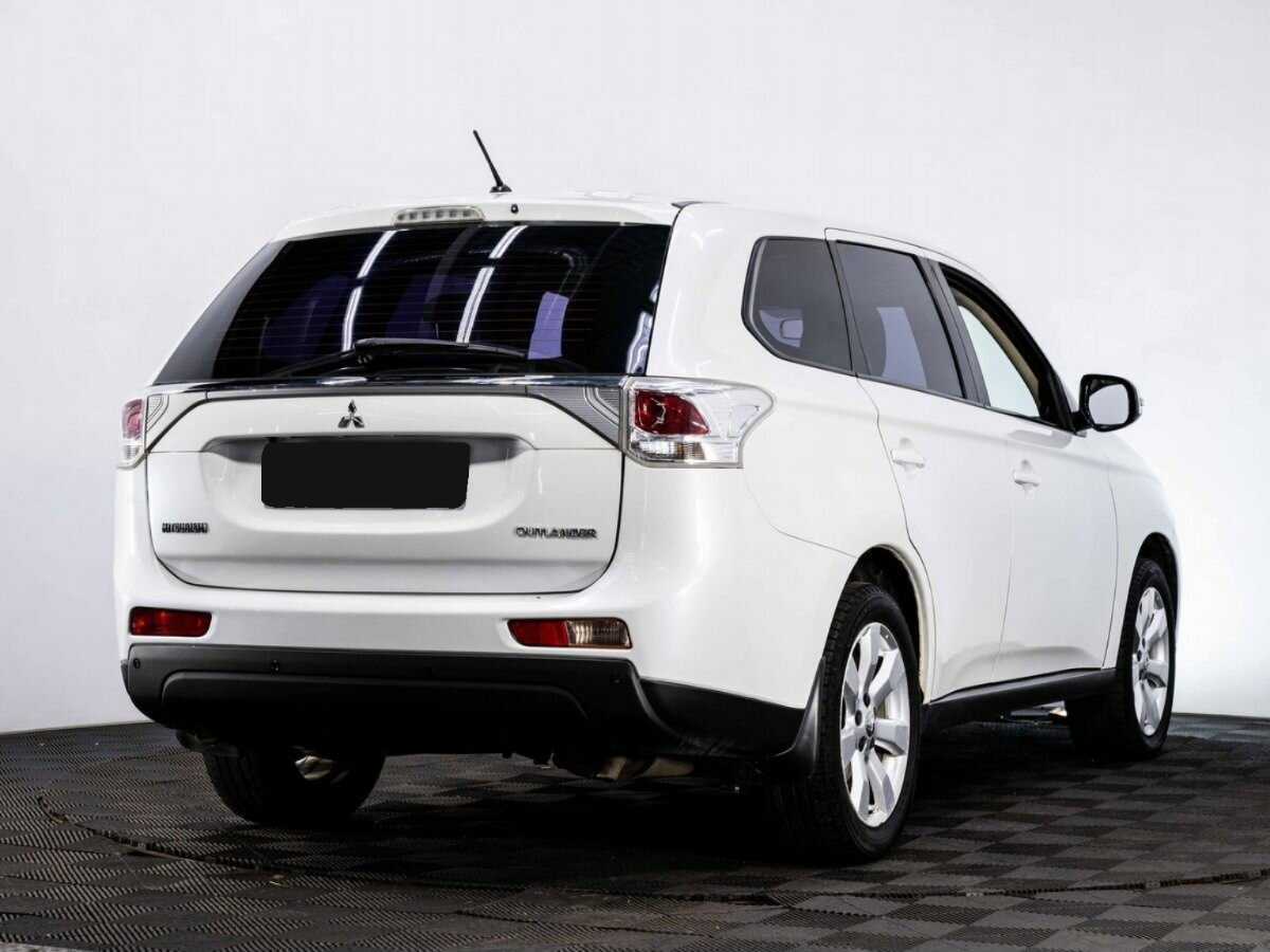 Купить Mitsubishi Outlander с пробегом. Фото: #5