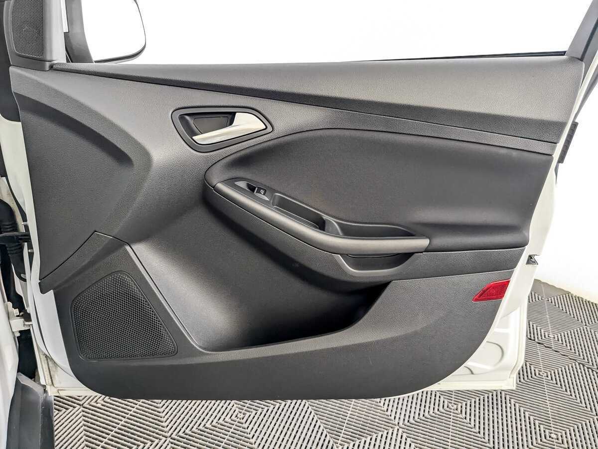 Купить Ford Focus с пробегом. Фото: #20