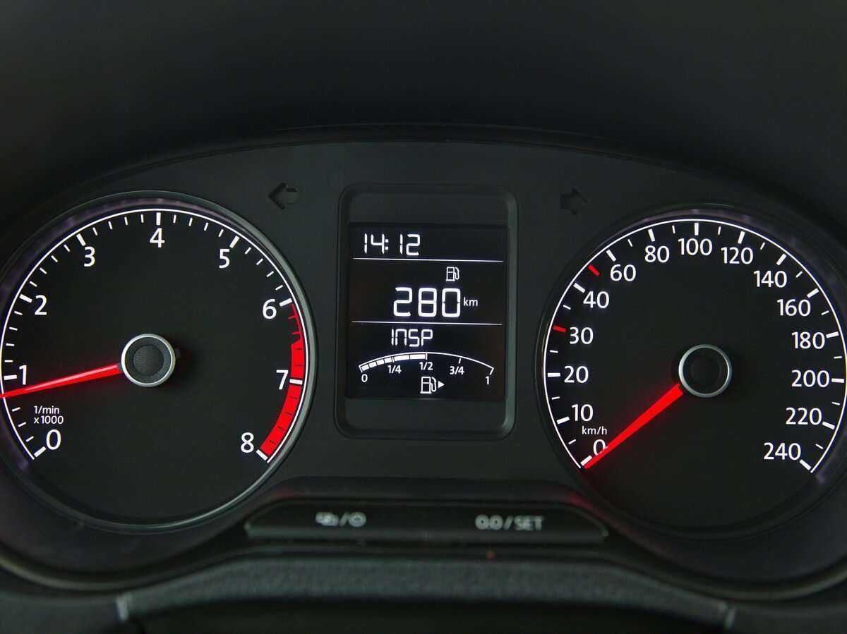 Купить Volkswagen Polo с пробегом. Фото: #12