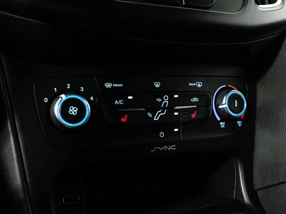 Купить Ford Focus с пробегом. Фото: #16